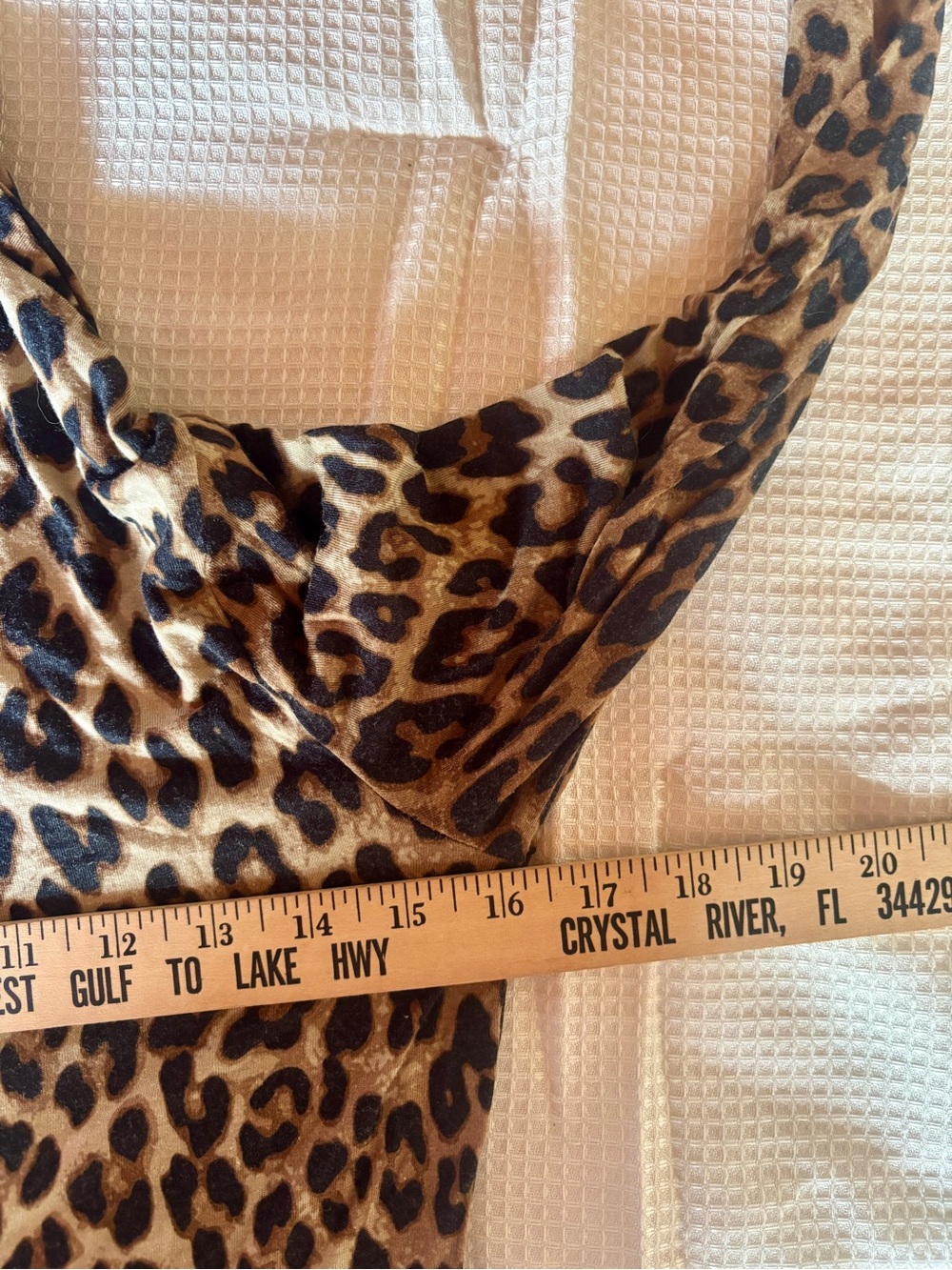 h&m leopard print turtleneck long sleeve fitted top size small y2k mob wife euc - Picture 7 of 7